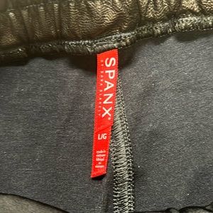 Spanx leather jogger size large. EUC